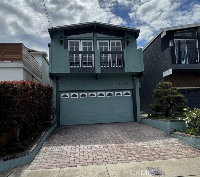 Property photo for 1725 Wollacott ST, Redondo Beach, CA