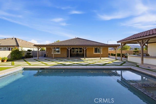 3945 Derby CIR, Lancaster, CA 93536