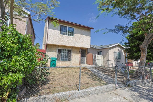 Property photo for 1019 E 21st, Long Beach, CA