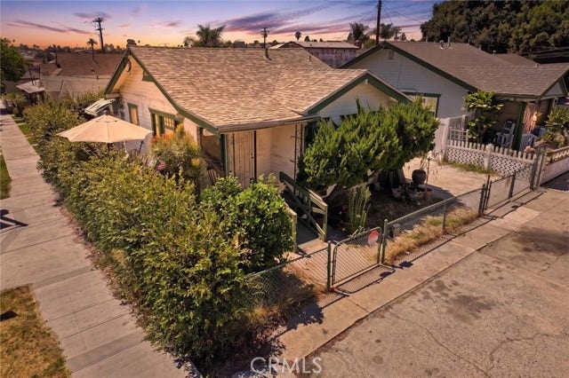 Property photo for 1335 Termino AVE, Long Beach, CA