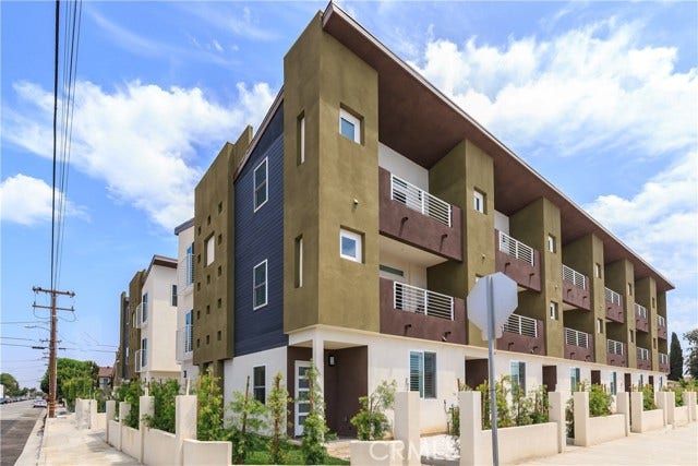Property photo for 3857 W 139th ST, Hawthorne, CA