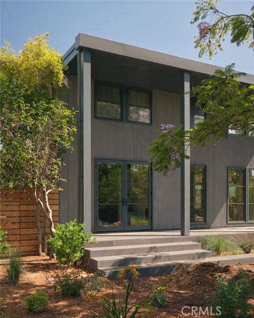 Property photo for 2002 Virginia, Los Angeles, CA