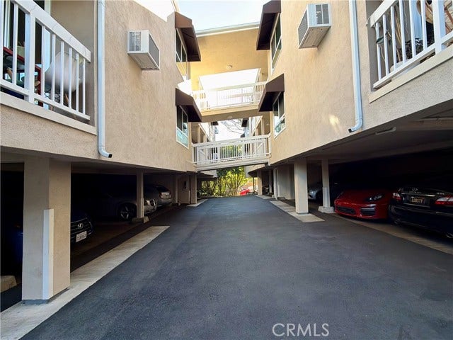 Property photo for 2266 Cazador, Los Angeles, CA