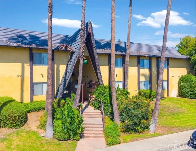 1817 E 2nd ST, Duarte, CA 91010