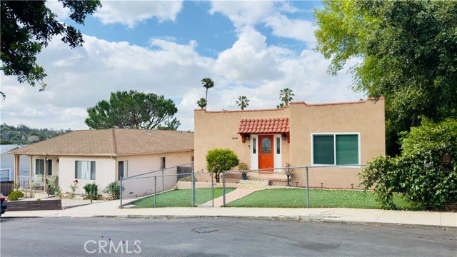 Property photo for 2348 Loy LN, Los Angeles, CA