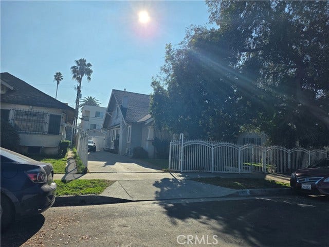 Property photo for 1180 W 39th PL, Los Angeles, CA