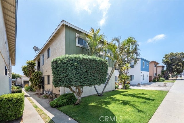 Property photo for 11834 Eucalyptus Avenue, Hawthorne, CA