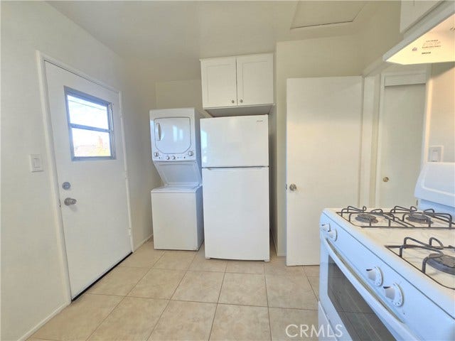 Rear Studio kitchen