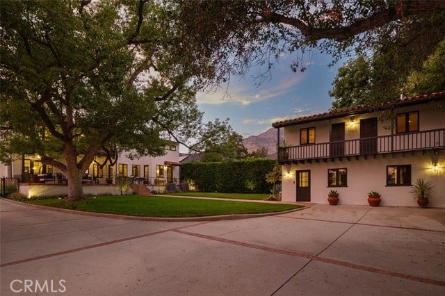 2098 Roosevelt, Altadena, CA 91001