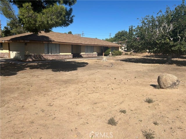 19430 Tomahawk RD, Apple Valley, CA 92307