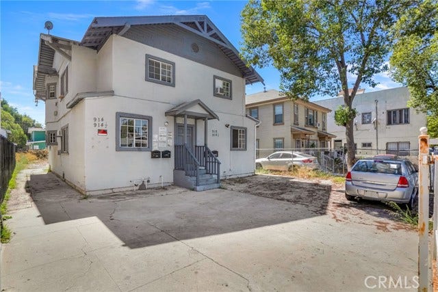 Property photo for 914 W 41st, Los Angeles, CA