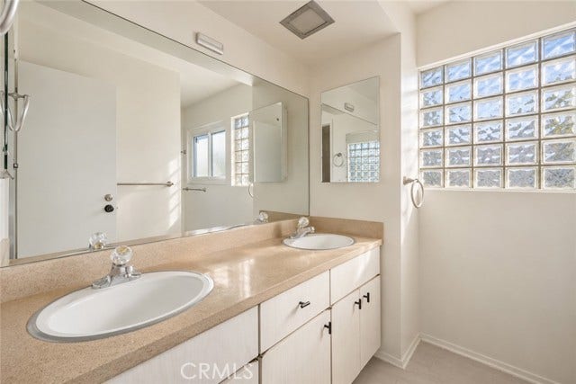 5047 Gerald AVE, Encino, CA 91436 5047 Gerald AVE, Encino, CA 91436