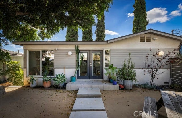 Property photo for 2304 W Avenue 31, Los Angeles, CA