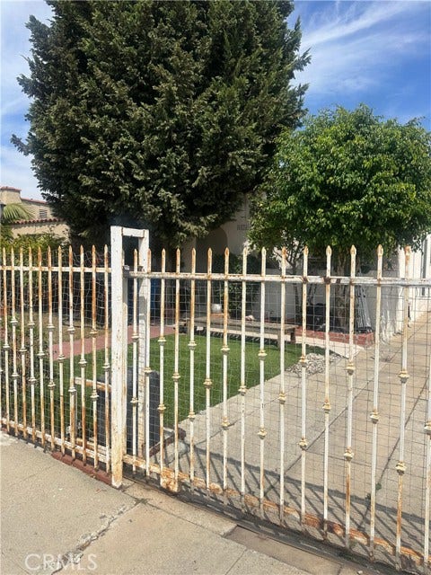 Property photo for 6534 4th, Los Angeles, CA