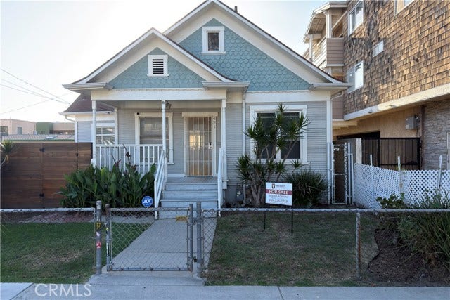Property photo for 421 Almond AVE, Long Beach, CA