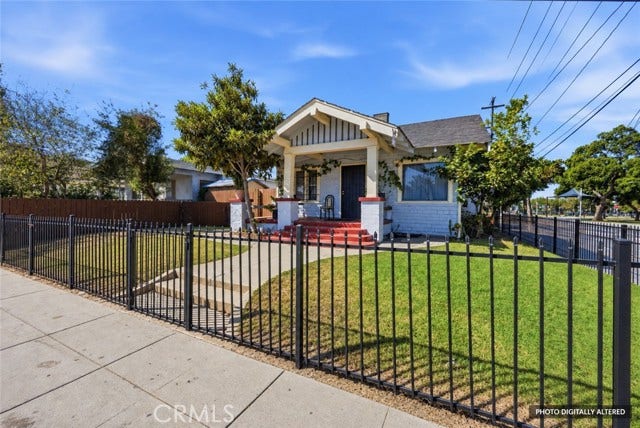 Property photo for 310 W 14th ST, Long Beach, CA
