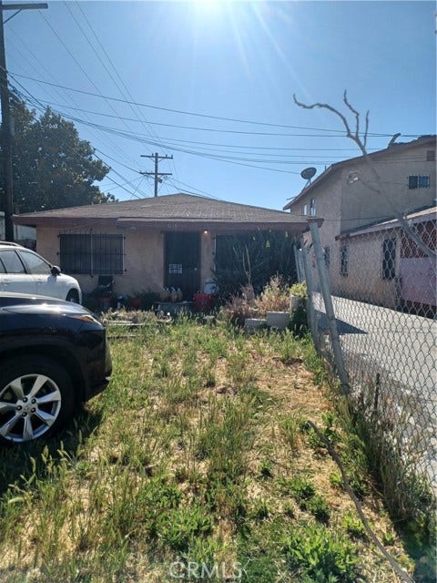 Property photo for 6113 Menlo, Los Angeles, CA