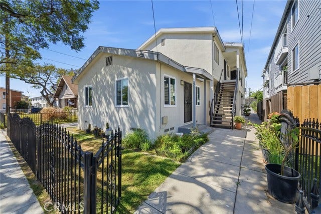 Property photo for 1613 E 6th ST, #B, Long Beach, CA
