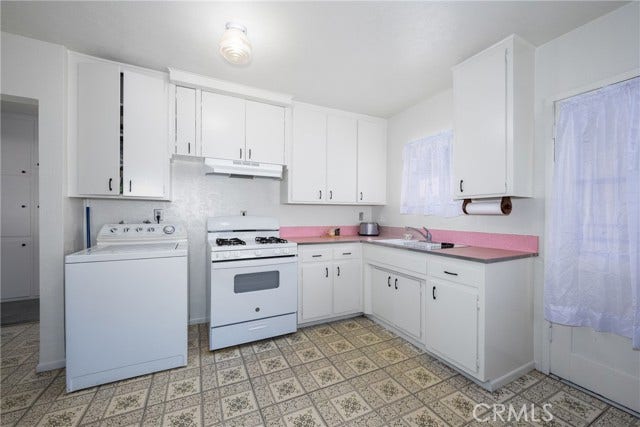 824 E I ST, Ontario, CA 91764
