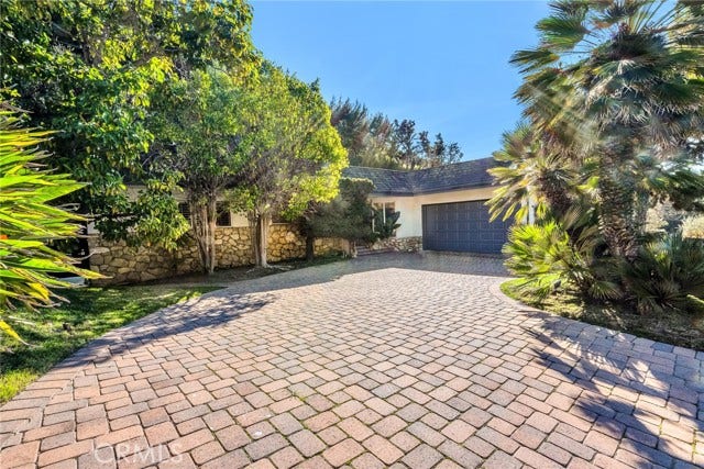 Property photo for 2000 San Ysidro, Beverly Hills, CA