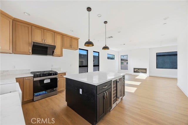 10158 Regent Street, Los Angeles, CA 90034