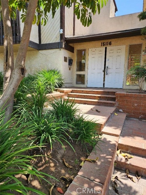 Property photo for 15116 S RAYMOND AVE, #104, Gardena, CA