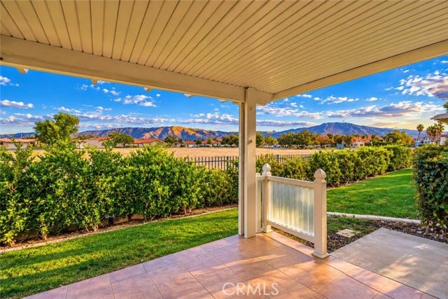 1060 Clubhouse, Hemet, CA 92545 1060 Clubhouse, Hemet, CA 92545