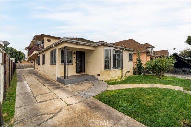 Property photo for 154 E 82nd PL, Los Angeles, CA