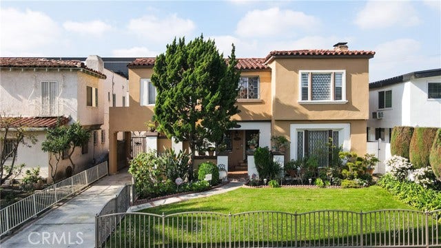 Property photo for 137 N Hamilton DR, Beverly Hills, CA