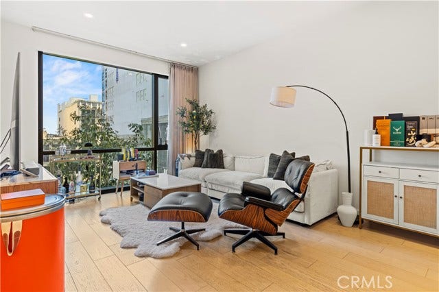 Property photo for 400 S Broadway, #928, Los Angeles, CA