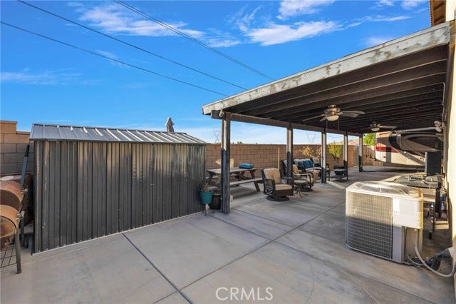 16022 Shawnee LN, Victorville, CA 92394