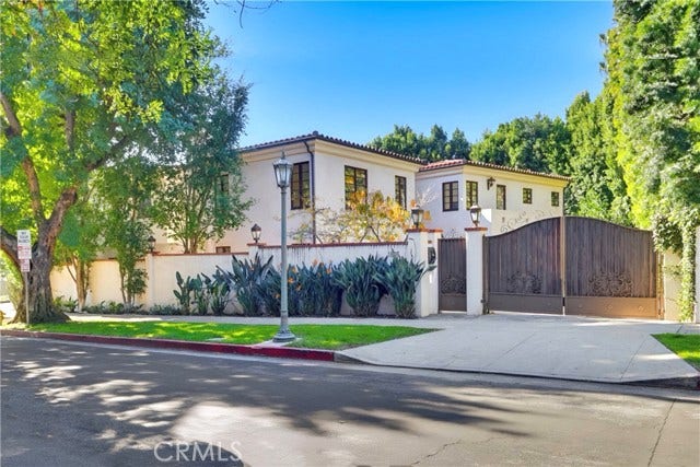 Property photo for 1805 Outpost Dr, Los Angeles, CA