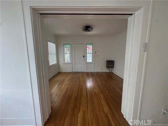 Property photo for 5160 1/2 Franklin AVE, Los Angeles, CA