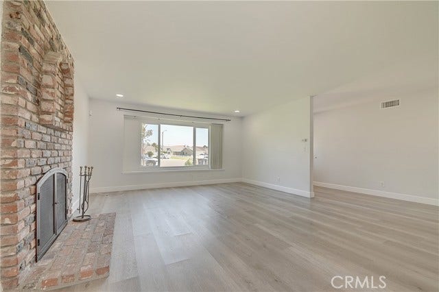 11883 Mayflower CT, Fountain Valley, CA 92708 11883 Mayflower CT, Fountain Valley, CA 92708