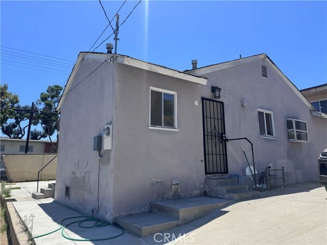 Property photo for 204 W Santa Cruz, Los Angeles, CA