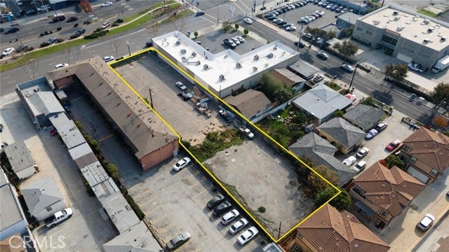 Property photo for 15329 Hawthorne BLVD, Lawndale, CA