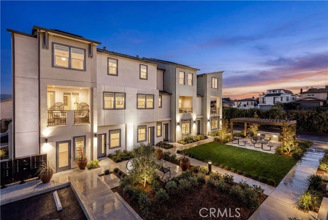Property photo for 12719 Azure Way, #25, Hawthorne, CA