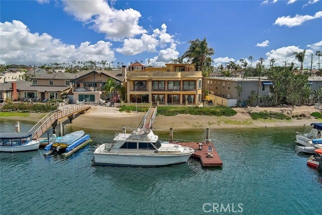 Property photo for 5455 E Sorrento DR, Long Beach, CA