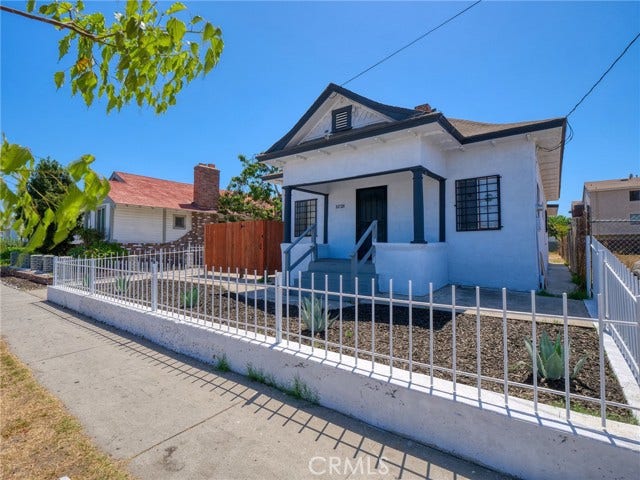 Property photo for 1028 E 10th, Long Beach, CA