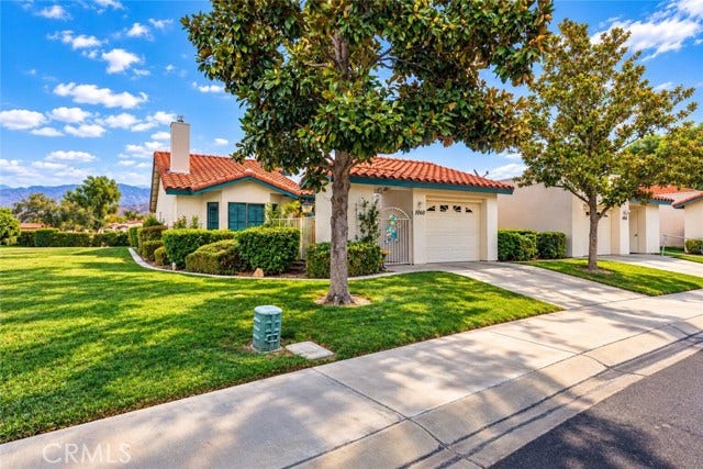 1060 Clubhouse, Hemet, CA 92545 1060 Clubhouse, Hemet, CA 92545