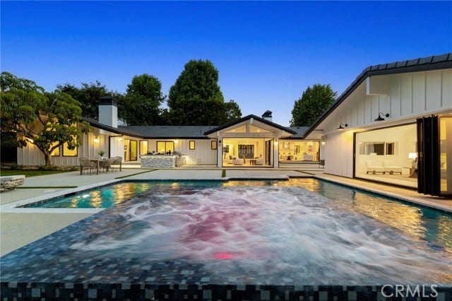Property photo for 1470 Bryant DR, Long Beach, CA
