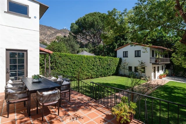 2098 Roosevelt, Altadena, CA 91001