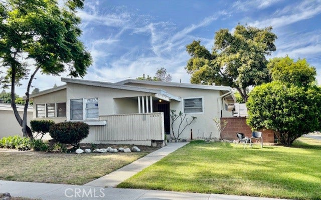 Property photo for 6239 E Keynote ST, Long Beach, CA