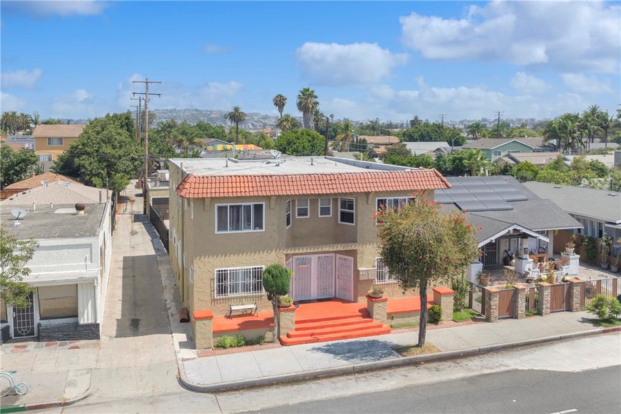 Property photo for 2123 E 7th, Long Beach, CA