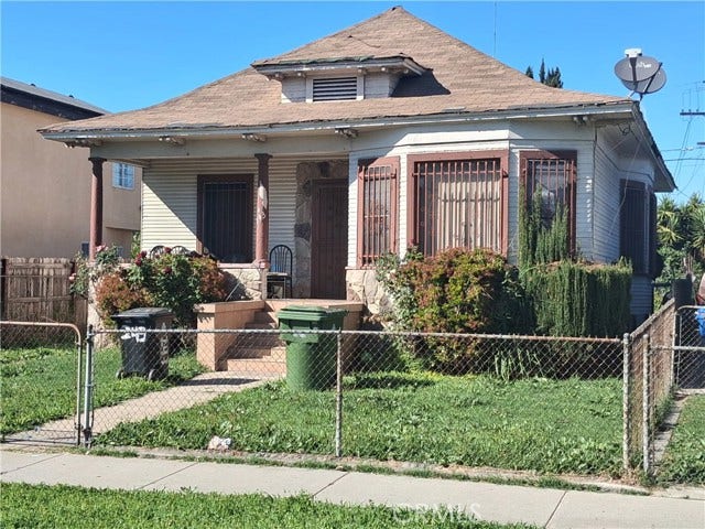 Property photo for 243 E 79, Los Angeles, CA