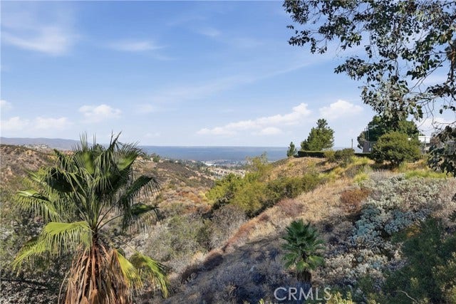 2616 Avenida del Vista, #B204, Corona, CA 92882