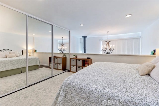 1048 Cabrillo Park DR, #A, Santa Ana, CA 92701
