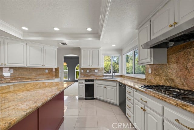 831 Pomello, Claremont, CA 91711