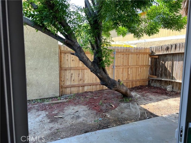 6109 S H ST, Bakersfield, CA 93304