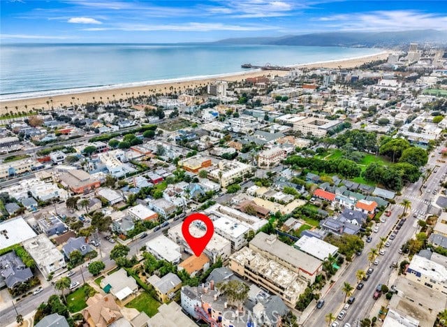 Property photo for 2441 3rd St #7, Santa Monica, CA
